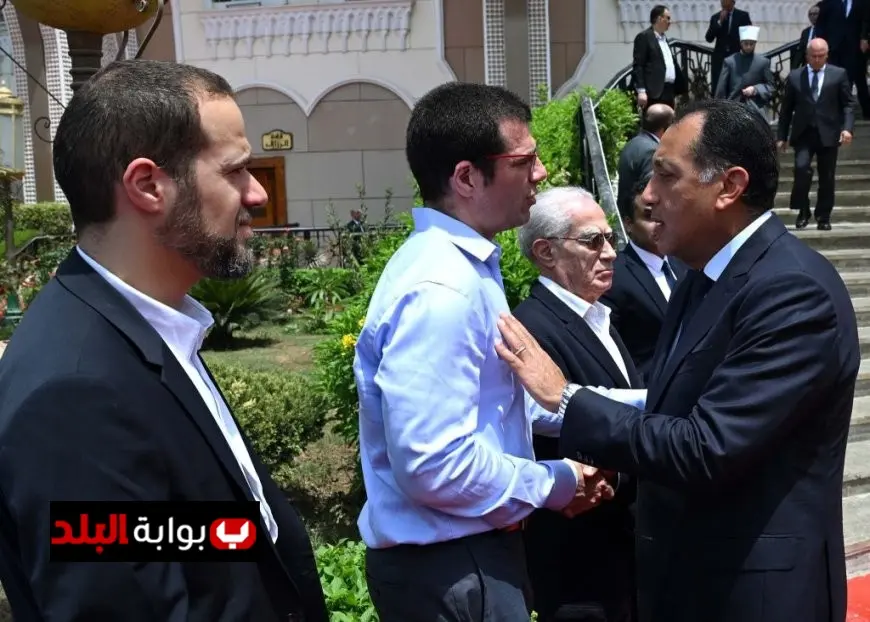 رئيس الوزراء يشارك في صلاة الجنازة للدكتور علي المصيلحي بمسجد الشرطة في أكتوبر