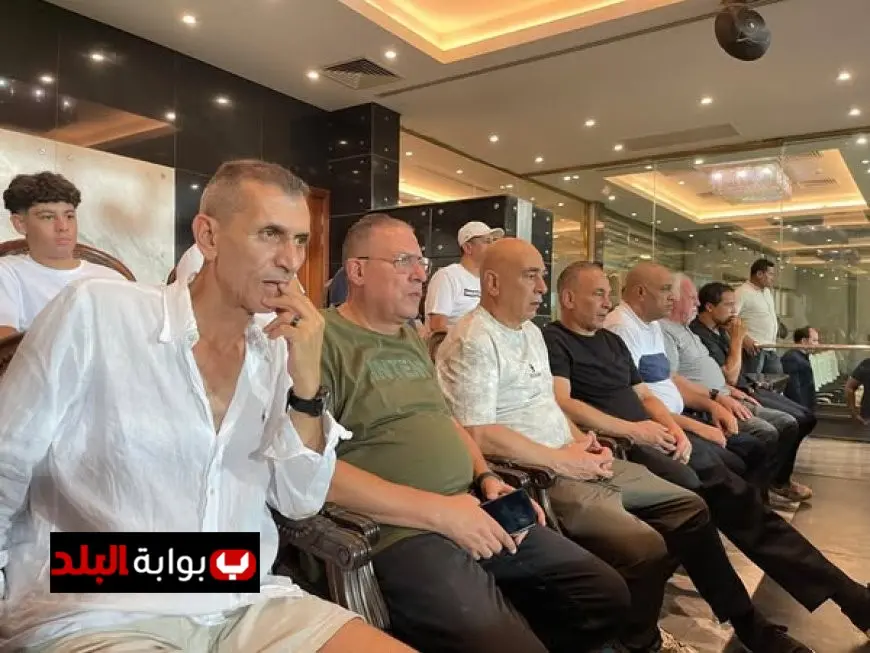 جهاز منتخب مصر برئاسة التوأم حسن يراقب مباراة الزمالك والمقاولون في الدوري المصري