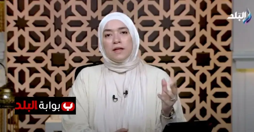 دينا أبو الخير توضح حكم الدعاء لشخص بطول العمر