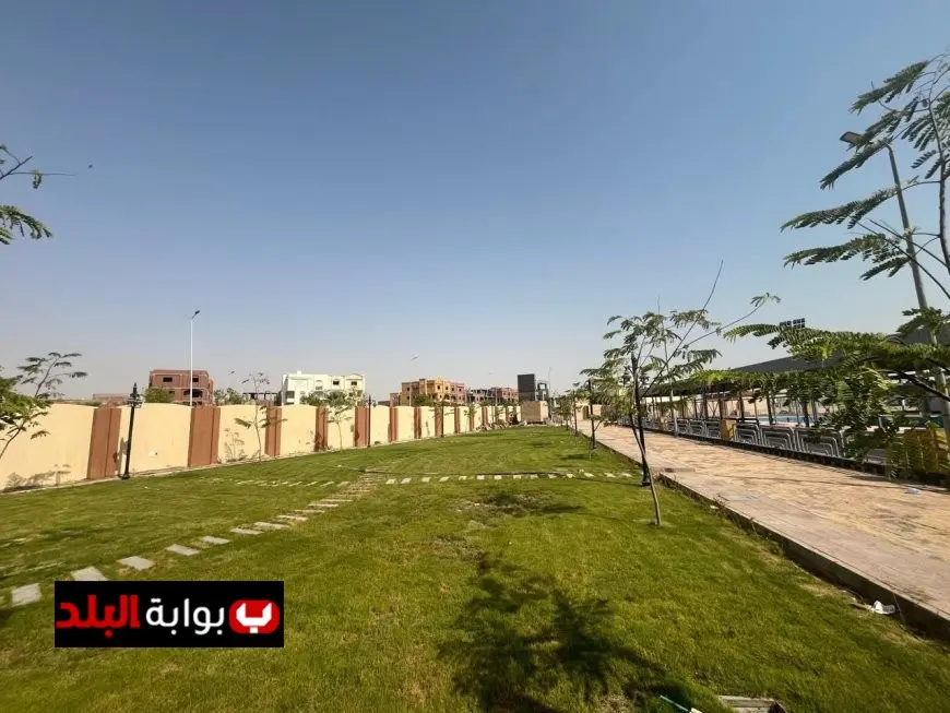 وزير الإسكان يستعرض آخر مستجدات المشروعات السكنية والمرافق والخدمات في مدينة قنا الجديدة