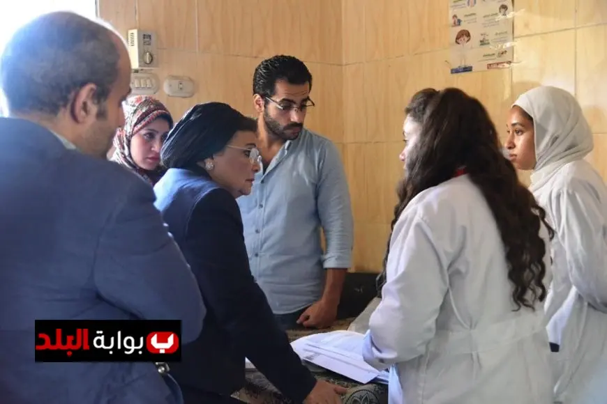 نائب وزير الصحة تواصل جولاتها التفقدية في مستشفى طهطا العام والوحدات الصحية في سوهاج