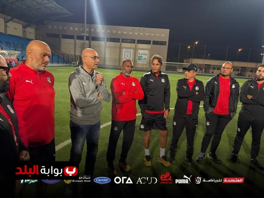 وليد درويش يلتقي بلاعبي منتخب الناشئين في أبها قبل انطلاق كأس الخليج