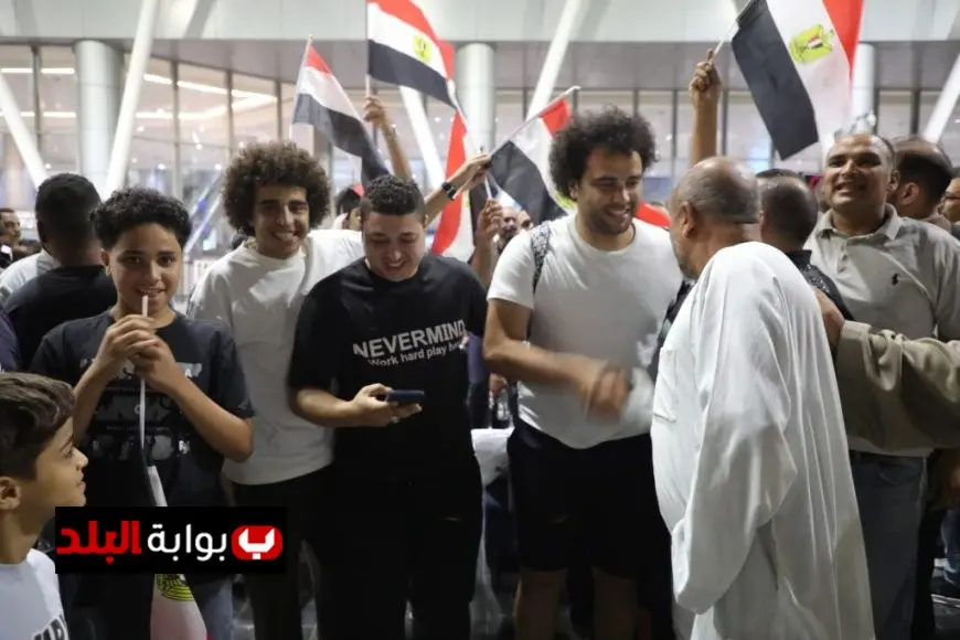البطل أحمد ناصر يعود إلى القاهرة قادماً من هولندا مع ألبوم صور مميز