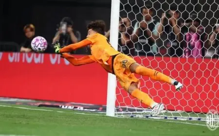 ميلان يفاجئ الهلال السعودي بخبر انتقال الحارس الشاب لورينزو تورياني