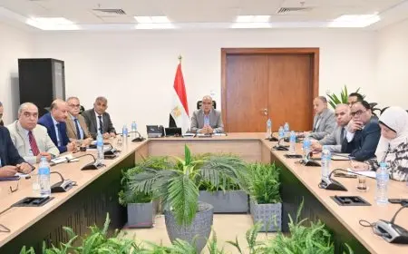 وزير الموارد المائية يراقب حالة الري بالمحافظات خلال ذروة الاحتياجات المائية ويستعرض إيرادات نهر النيل