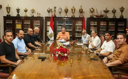 اجتماع الخطيب مع الجهاز الفني للأهلي يسلط الضوء على رؤية المدير الرياضي ولجنة التخطيط