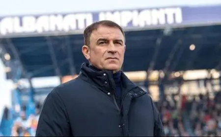 الأهلي يتفاوض مع ليوناردو سيمبليتشي المدرب السابق لنادي سامبدوريا لتعزيز صفوف الفريق