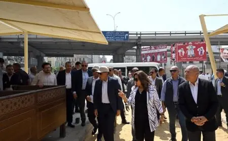 رئيس الوزراء يتفقد تقدم مشروع تطوير سوق العتبة في قلب القاهرة