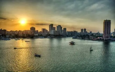 مدبولي يكشف عن خطة لحصر أراضٍ مخصصة لإنشاء فنادق على ضفاف النيل وطرحها للاستثمار الخاص