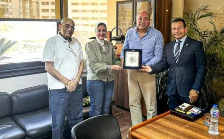 اتحاد اليد يحتفل بتكريم الأكاديمية العربية للعلوم والتكنولوجيا بعد نجاح بطولة اليد المصغرة