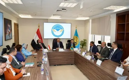 رئيس الرقابة الصحية يناقش مع المستشفيات الجامعية أهمية تطبيق معايير الجودة للحصول على خدمات طبية متميزة