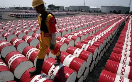 مصطفى بكري يؤكد استهداف قطر هزة لشريان الطاقة في أوروبا