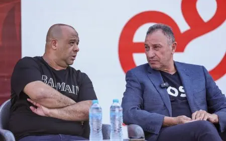 الخطيب يسلّم الراية لوليد صلاح الدين بعد 37 عامًا من القميص إلى إدارة الكرة