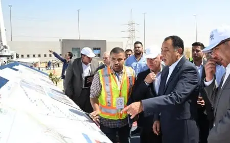 رئيس الوزراء يراقب تقدم أعمال محطة الأتوبيس الترددي في تقاطع طريق الفيوم وطريق الواحات