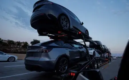 أسهم تسلا تشهد ارتفاعًا كبيرًا بعد إعلان ماسك عن شراء أسهم بقيمة مليار دولار