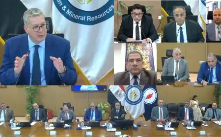 وزير البترول يكشف عن تحول ميناء الحمراء البترولي إلى مركز إقليمي لتداول الطاقة واستقطاب الاستثمارات الأجنبية