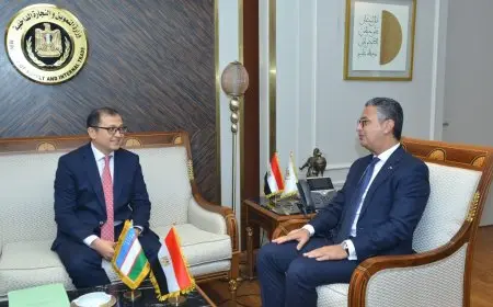 وزير التموين يلتقي سفير أوزبكستان لتعزيز التعاون التجاري الداخلي