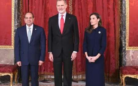 الرئيس السيسي يرحب بملك إسبانيا في زيارته الرسمية التاريخية إلى مصر