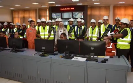 استقبال وفود جامعتي المنصورة وبني سويف في الأكاديمية العسكرية من قبل القوات المسلحة