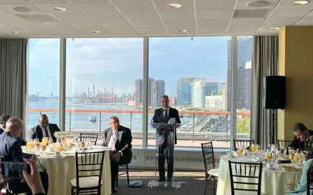 وزير الخارجية يدعو لإصلاح الهيكل المالي العالمي لدعم الدول النامية