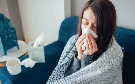 طرق فعالة للتفريق بين أعراض نزلات البرد والفيروس المخلوي التنفسي