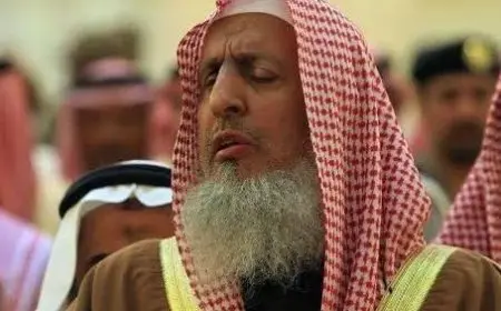 وفاة الشيخ عبدالعزيز بن عبدالله مفتي المملكة العربية السعودية ورئيس هيئة كبار العلماء تترك أثراً عميقاً في المجتمع