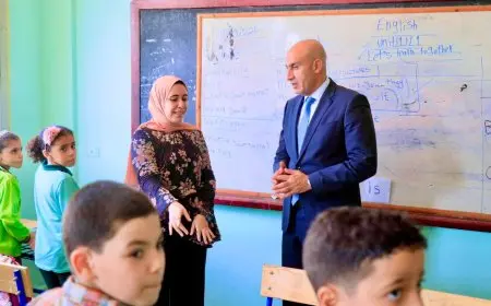 وزير التعليم يؤكد على ضرورة الالتزام الصارم بلائحة الانضباط والتقييمات وأعمال السنة