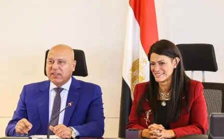 وزير الصناعة يكشف عن توجيهات الرئيس السيسي للتوسع في إنشاء شبكة نقل صديقة للبيئة