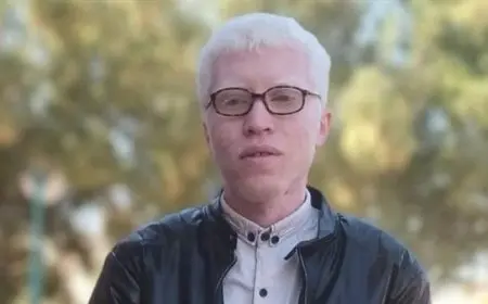 وزير التعليم العالي يطمئن معيد كلية الآداب بجامعة سوهاج حول إجراءات تعيينه