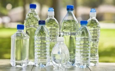 تحذير خطير زجاجات البلاستيك تنقل سمومًا لجسمك فيديو