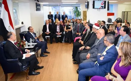 وزير الخارجية يجتمع بالجالية المصرية في نيويورك خلال فعاليات الجمعية العامة للأمم المتحدة