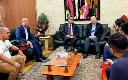 السفارة الصينية تكرم نقابة الصحفيين بتقديم أجهزة كمبيوتر وطابعات جديدة