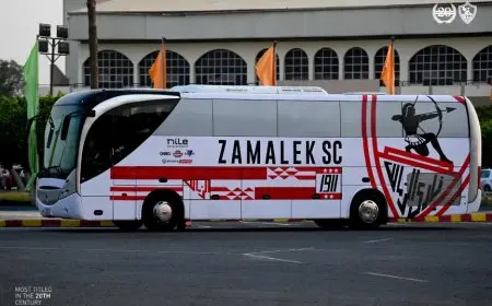 حافلة الزمالك تصل ستاد القاهرة لمواجهة الأهلي في قمة الدوري المصري