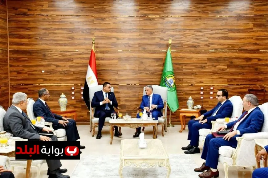 وزير الإسكان ومحافظ الإسماعيلية يجتمعان لتعزيز مشروعات المياه وتطوير الوحدات السكنية