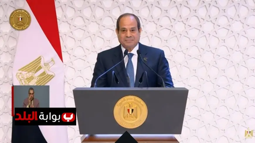 الرئيس السيسي يكرم السائق خالد محمد شوقي بمنح نوط الاستحقاق في حادث العاشر من رمضان