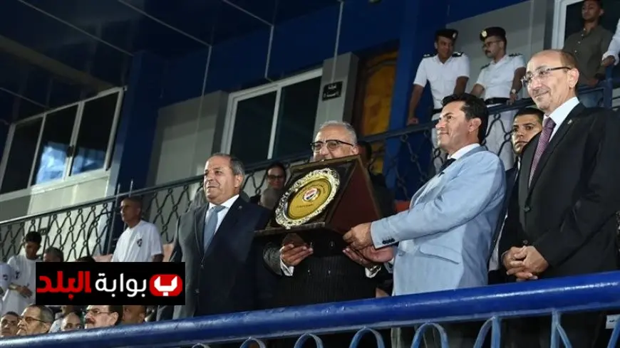 وزير الرياضة ومحافظ بورسعيد يطلقان بطولة الجمهورية للشركات وسط حضور جماهيري كبير
