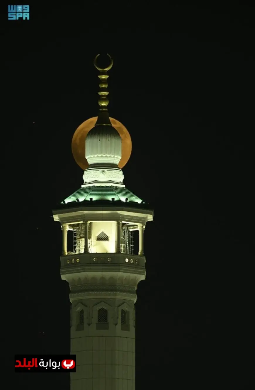 خسوف القمر يضيء سماء مكة المكرمة حدث فريد يستحق المشاهدة