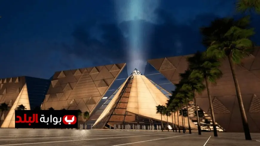تمثال جديد يثير الجدل أمام بوابة طريق مصر – إسكندرية قبيل افتتاح المتحف الكبير