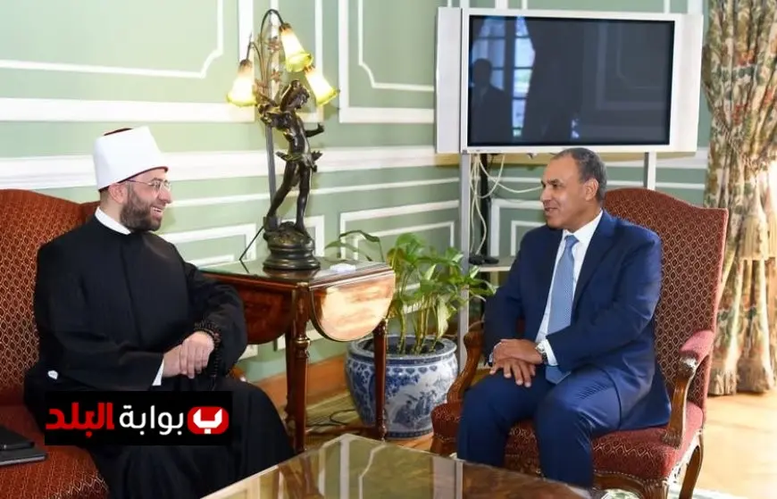 وزير الخارجية ووزير الأوقاف يناقشان سبل تعزيز التعاون لخدمة المصلحة الوطنية