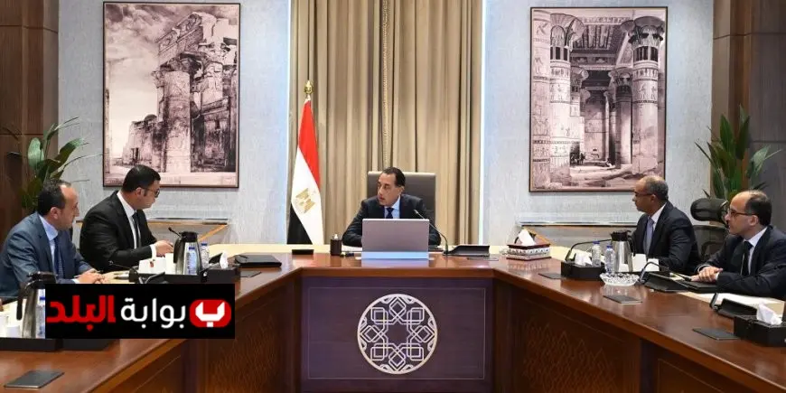 رئيس الوزراء يواصل الإشراف على خطة توسيع محطات تحلية مياه البحر لتعزيز الموارد المائية