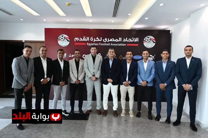أوسكار يؤكد وجود عناصر تتفوق على حكام فيفا في الأداء والموهبة