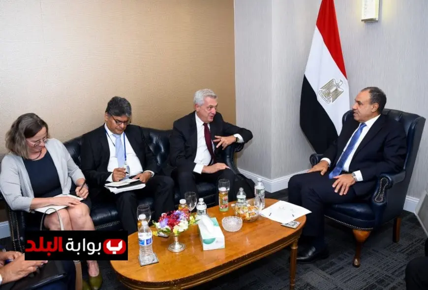 وزير الخارجية يتباحث مع المفوض السامي للأمم المتحدة لشئون اللاجئين حول قضايا مهمة