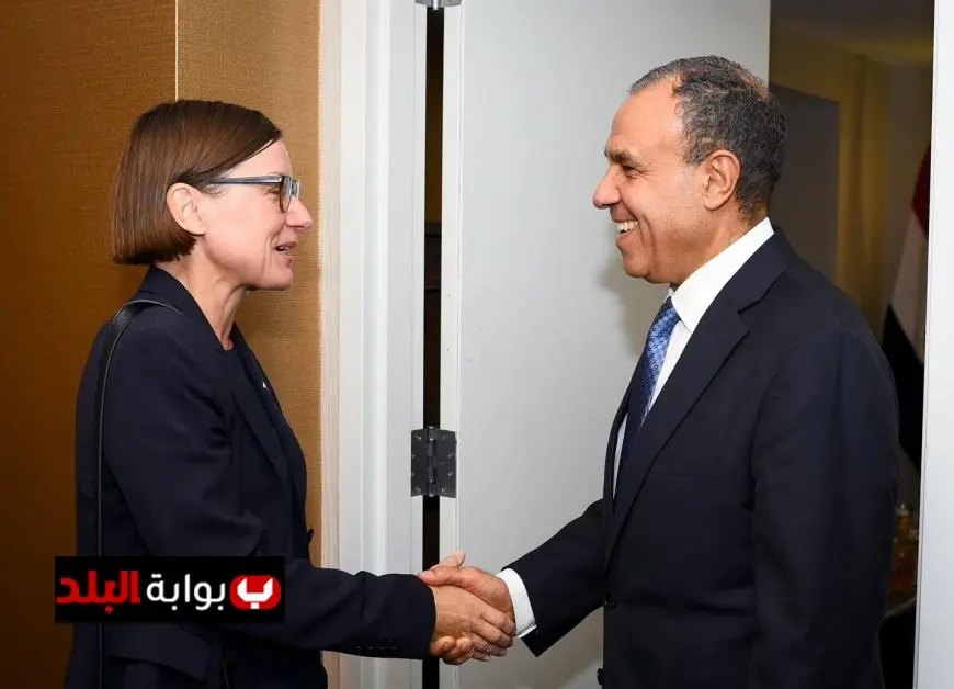 جهود مصر تحت قيادة وزير الخارجية لوقف الحرب في غزة مع رئيسة اللجنة الدولية للصليب الأحمر