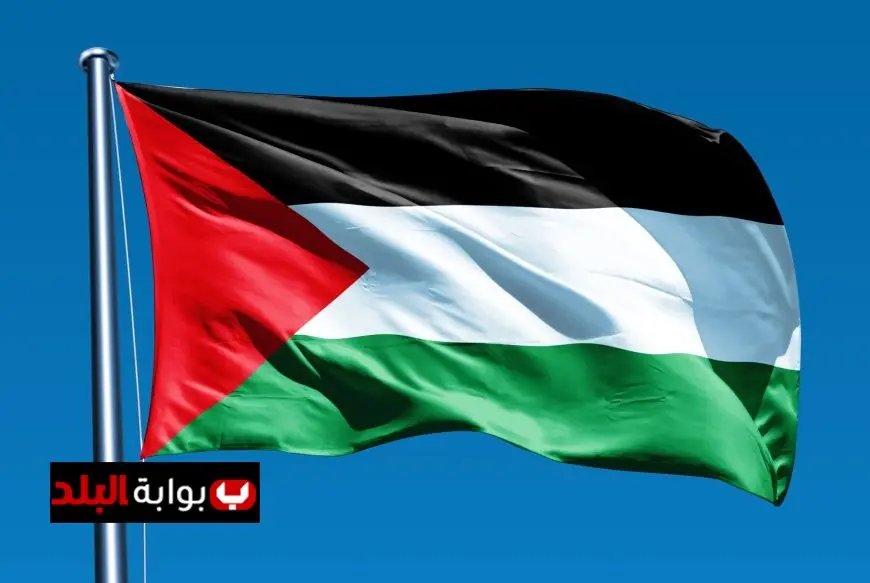 رفع العلم الفلسطيني بشكل رسمي في السفارة الفلسطينية بلندن لجذّ الانتباه الدولي