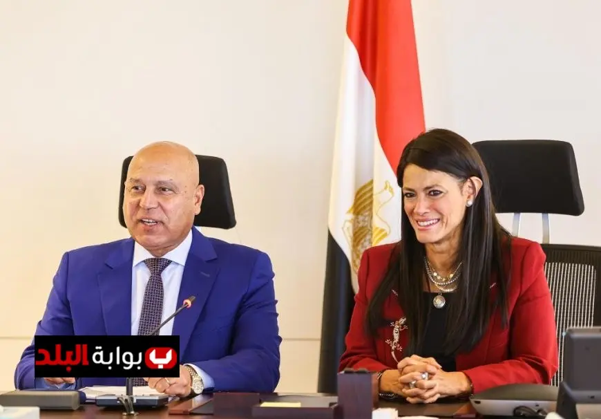 وزير الصناعة يكشف عن توجيهات الرئيس السيسي للتوسع في إنشاء شبكة نقل صديقة للبيئة