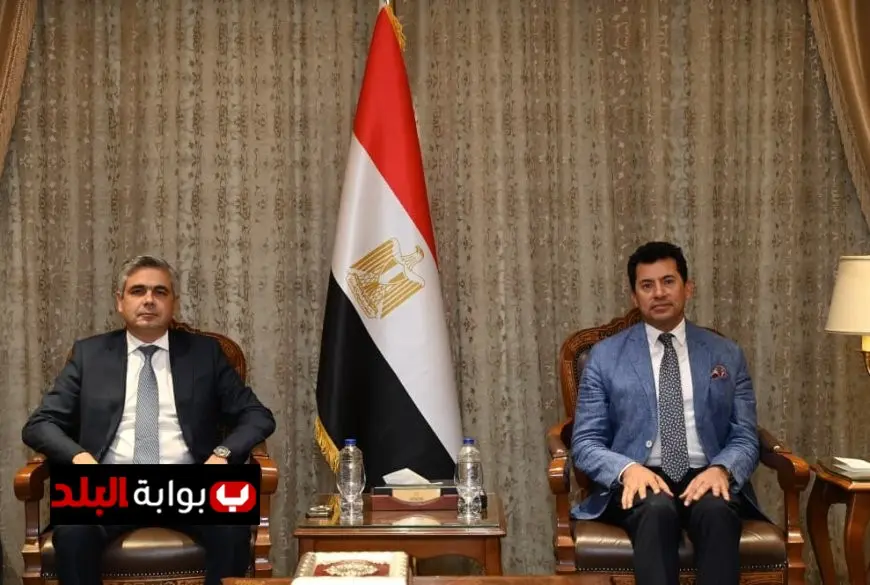وزير الرياضة يناقش استضافة الفعاليات الدولية مع رئيس اتحاد الفروسية
