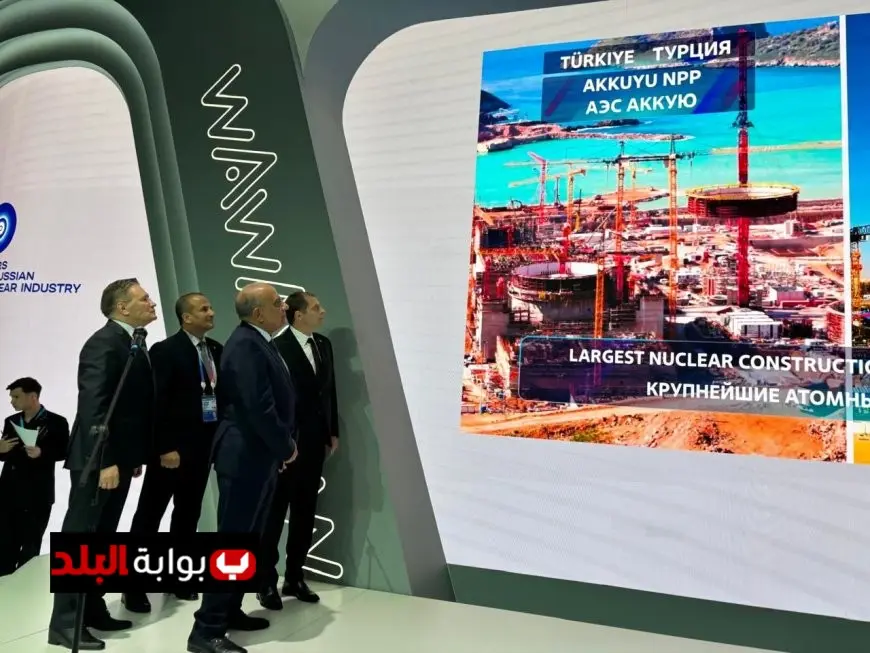 وزير الكهرباء يشرف على نقل وعاء ضغط المفاعل في الوحدة النووية الأولى بمحطة الضبعة