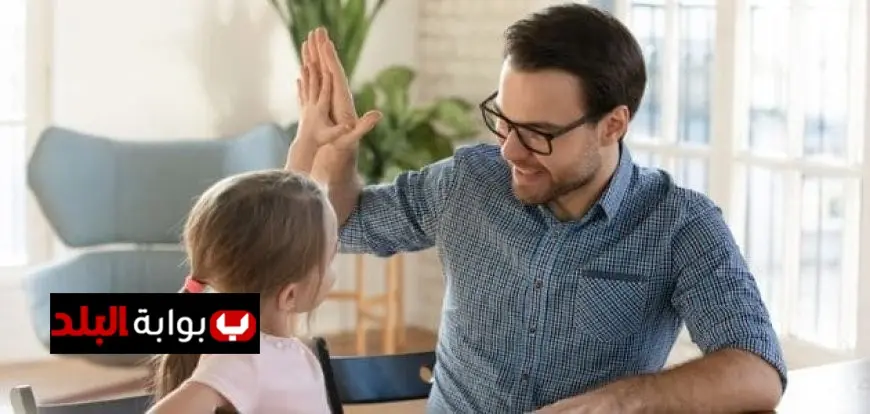 تعرف على كيفية تحقيق النجاح في علاقة الأهل والأبناء من خلال المرونة والانفتاح فيديو