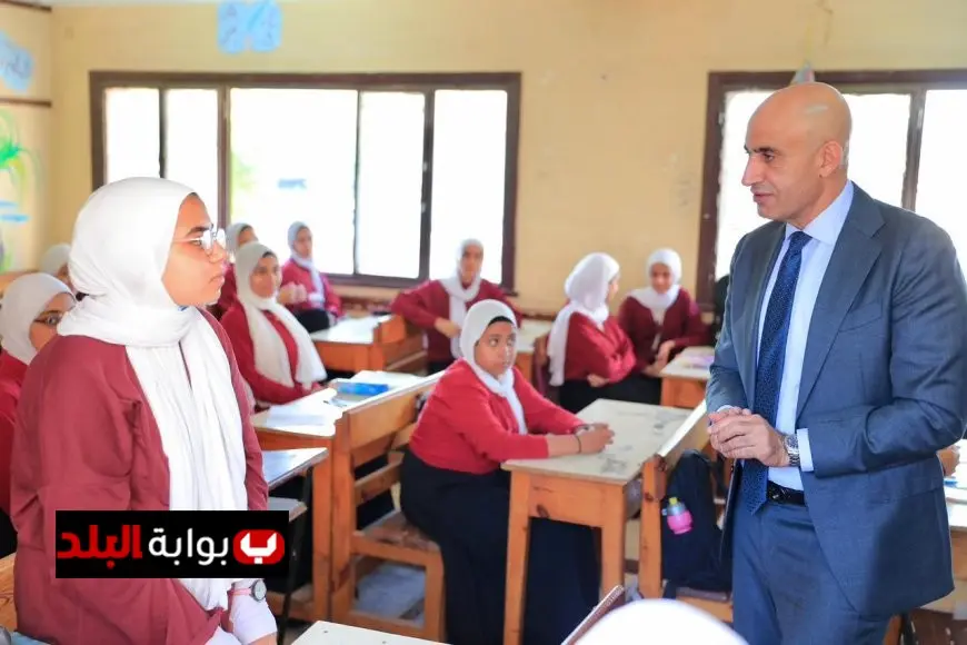 وزير التعليم يناقش مع طالبات الثانوية بالغربية تحديات المناهج ونظام امتحانات البكالوريا
