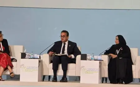 خالد عبد الغفار يشارك في القمة العالمية للصحة النفسية في الدوحة لتعزيز الوعي والدعم النفسي